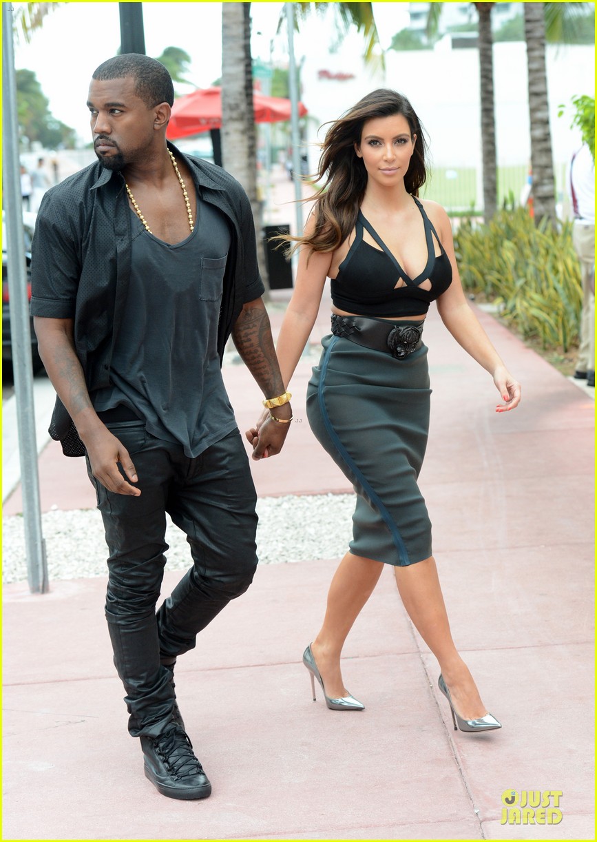 Kim Kardashian And Kanye West Have Dinner Date In Miami